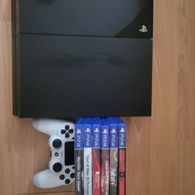 PlayStation 4 incl. manette et jeux