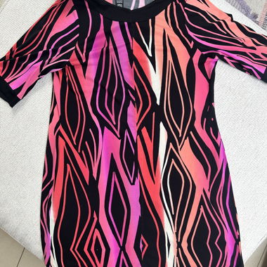 Robe Style & co. midilanges Kleid mit mehrfarbigem Print