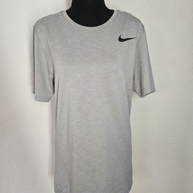 Nike T-Shirt Grau