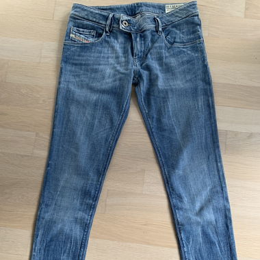 Jeanhise Diesel, Gr 29, gekürzt