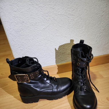 Guess Stiefel
