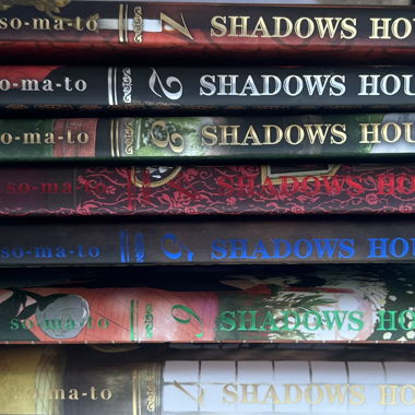 Shadows House Manga-Set mit 7 Bänden
