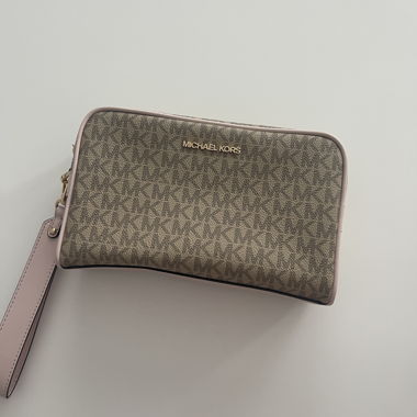 Michael Kors Wristlet Bag