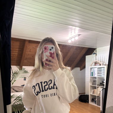 Sweater White