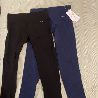 Brand New USA PRO Workout Leggings – Set of 2 
