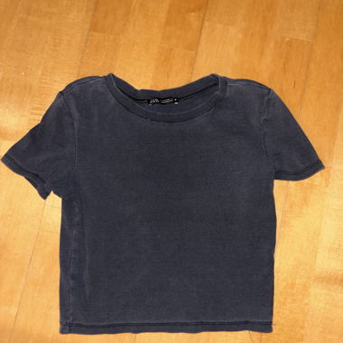 T-shirt scuro