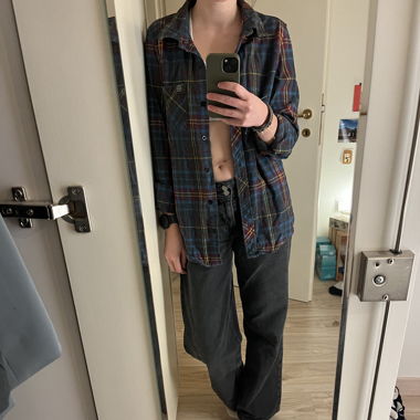 Warm skater shirt