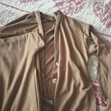 Ensemble cardigan et pantalon taupe
