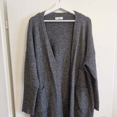Strickjacke dunkelgrau lang