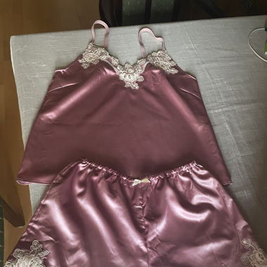 Dusty Rose Satin Pyjama / Nachtwäsche