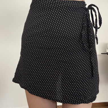 Brandy Melville Wrap Polkadot skirt