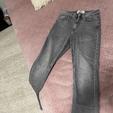 STR Jeans Gr. 36
