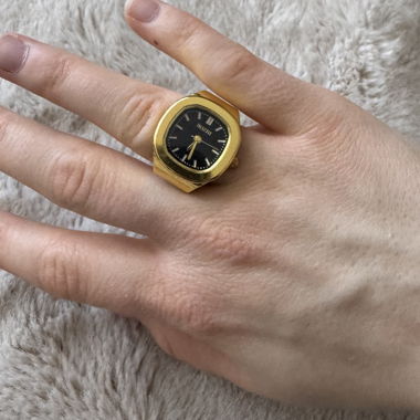 Goldfarbener Uhrenring