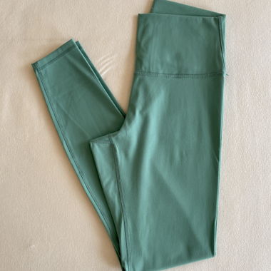 Everlane leggings