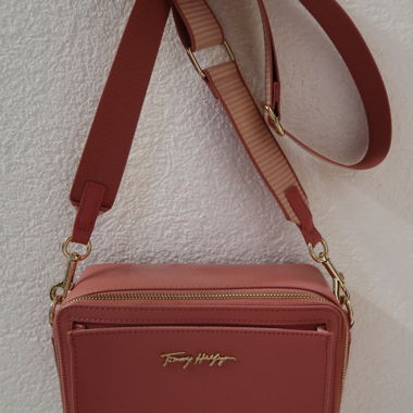 Tommy Hilfiger pink crossbody bag