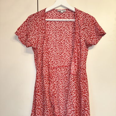 Robe rouge et blanche