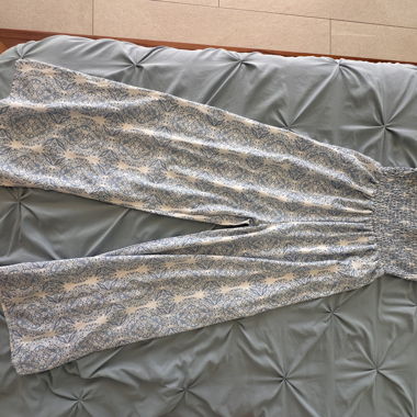 Einteiliger langer trägerloser blauer Jumpsuit-Overall