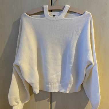 Weisser shoulder cut-out Pullover