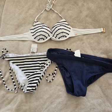 Bikini Roxy rayé blanc et bleu