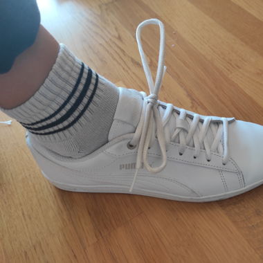 weisse Sneaker