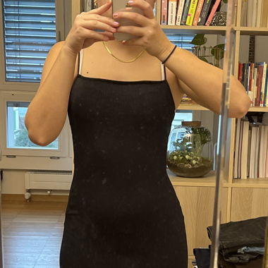 Schwarzes Bodycon Minikleid