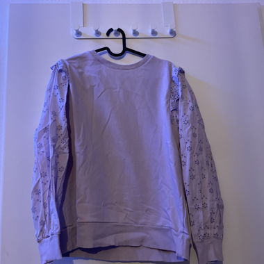 Pull à motif floral