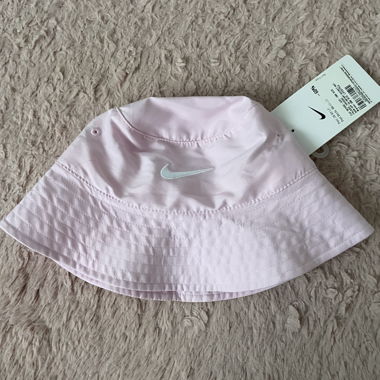 Chapeau baquet Nike rose
