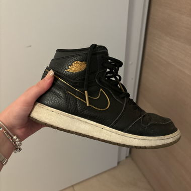 Air Jordan 1