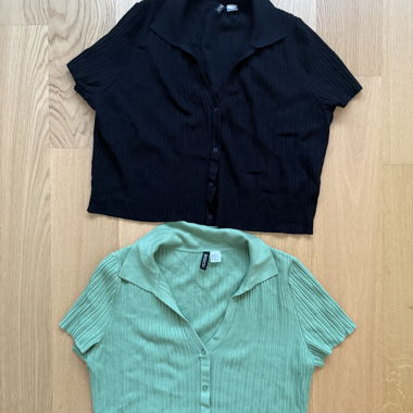 H&M Cropped Plisseebluse