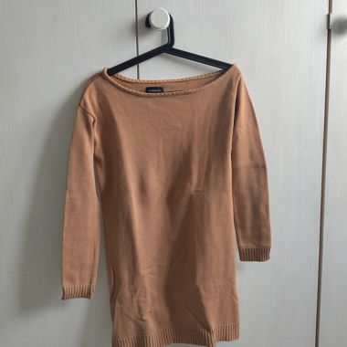 Maglione in maglia beige / vestito in maglia