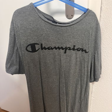 Champion T-shirt