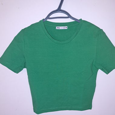 Grünes T-Shirt