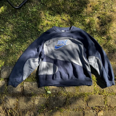 Felpa Nike Vintage, Fatta a Mano*