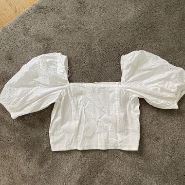 Crop top bianco H&M, maniche corte, taglia S