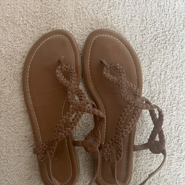Sandales