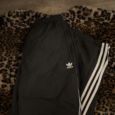 adidas parachute pants