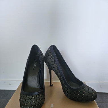 Escarpins noirs/vert foncé avec motif doré