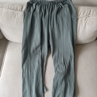 Pantalon plissé à taille élastique
