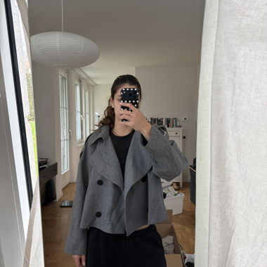 Veste en laine grise courte