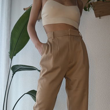 Schicke beige Stoffhose Gr. 36 mit Bundfalte