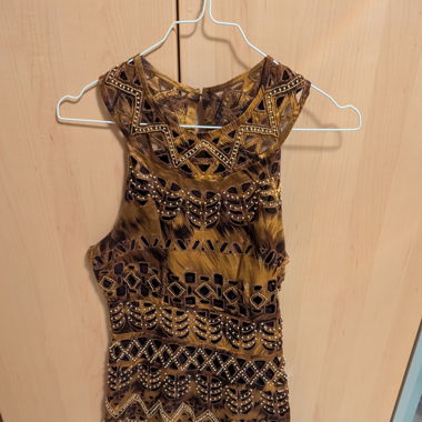 Farbiges Kleid
