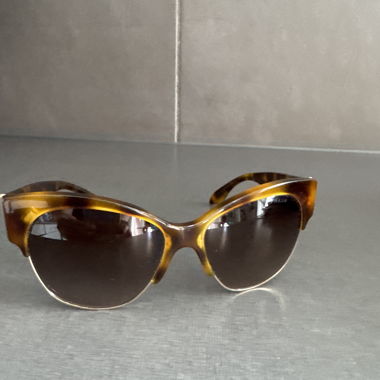 Lunettes de soleil prada 