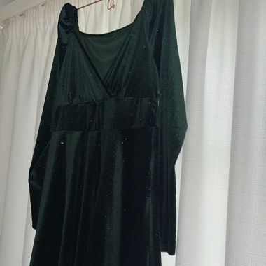 Kurzes crushed velvet Kleid mit Brillantini