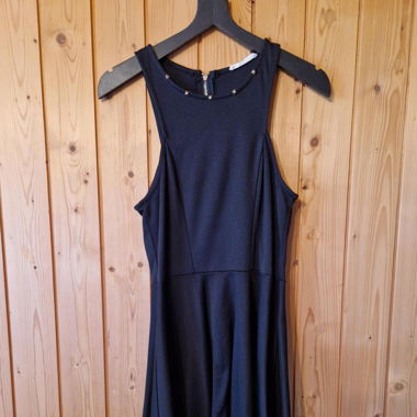 schwarzes Minikleid