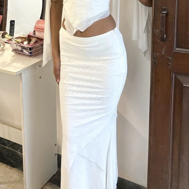 longue jupe blanche élégante 