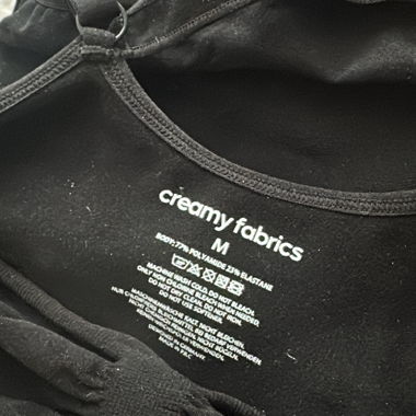 Body en tissu crémeux noir