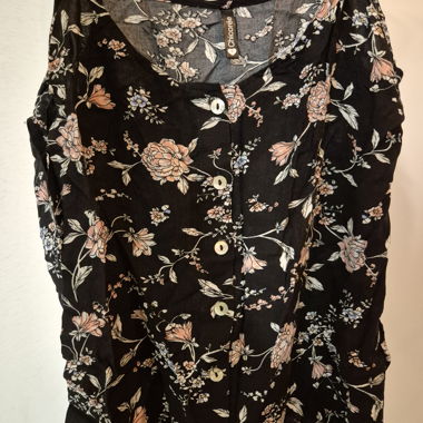 nice tank top with floral pattern