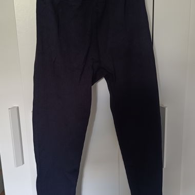 Gerippte Leggins, sehr Figurschmeichelnd 