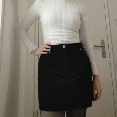 Black manchester skirt