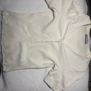 Top bianco di marca